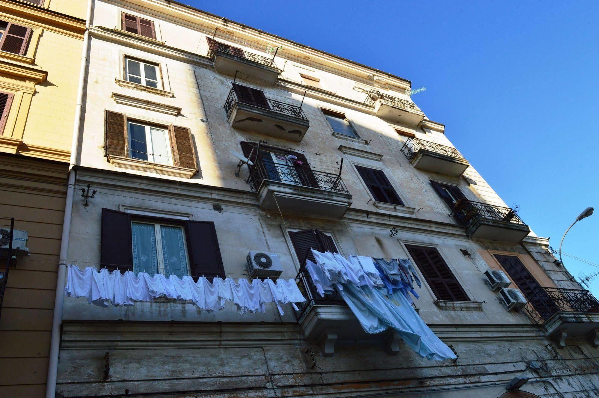 Couette-café Station Naples